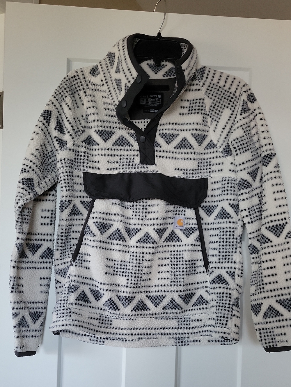 Carhartt White & Black Geometric Fleece Pullover